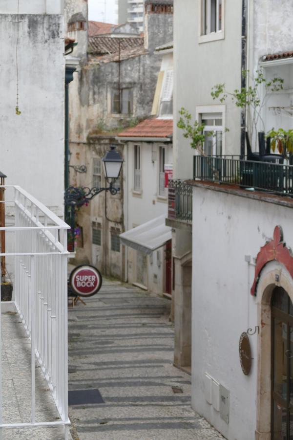Guest House Eca - Centro Historico Лейрия Екстериор снимка