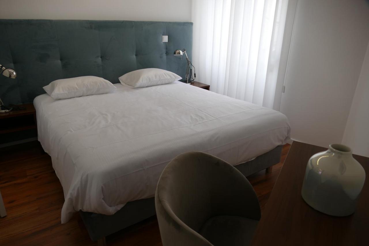 Guest House Eca - Centro Historico Лейрия Екстериор снимка